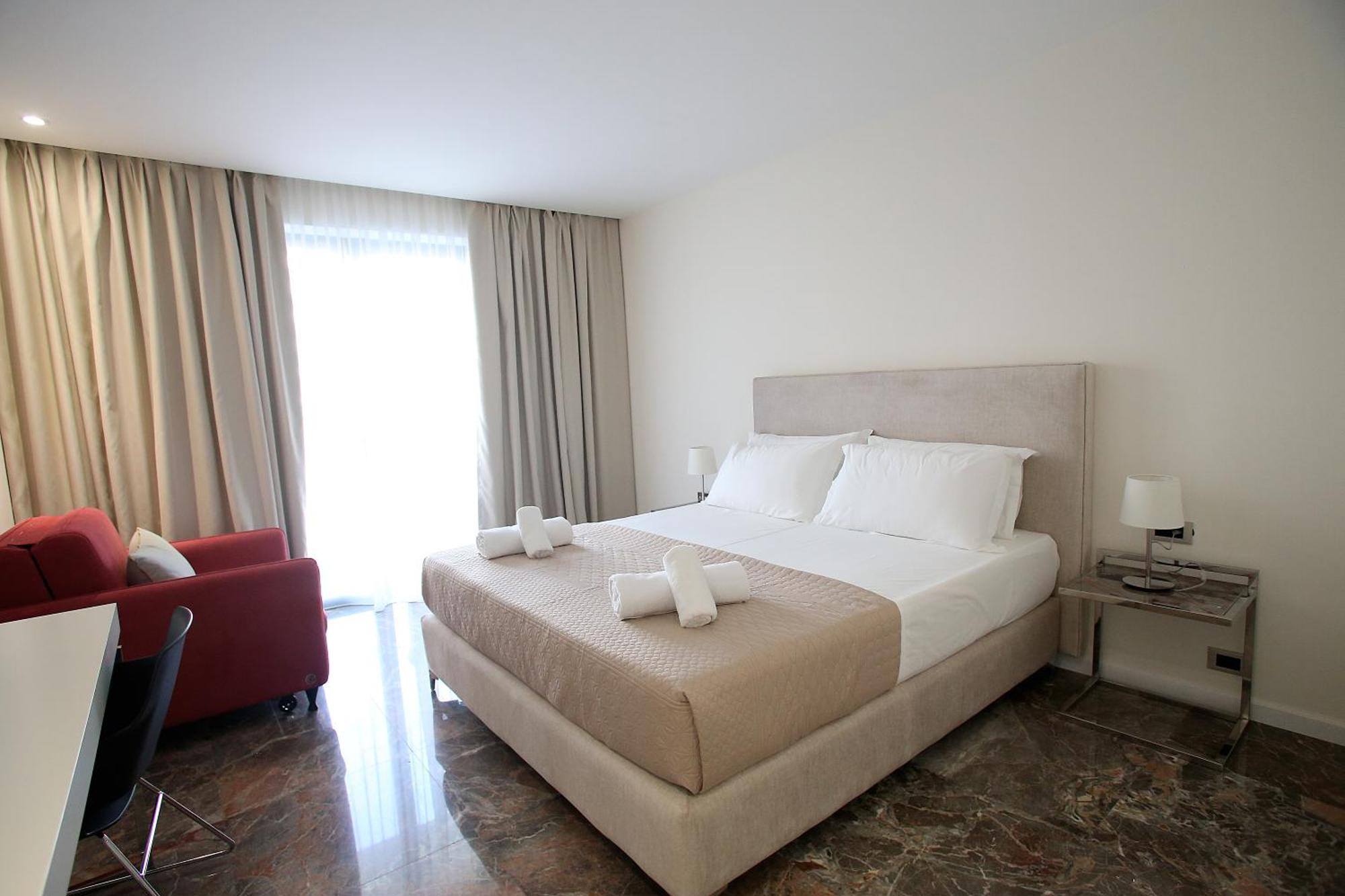 Bay 4* Durrës