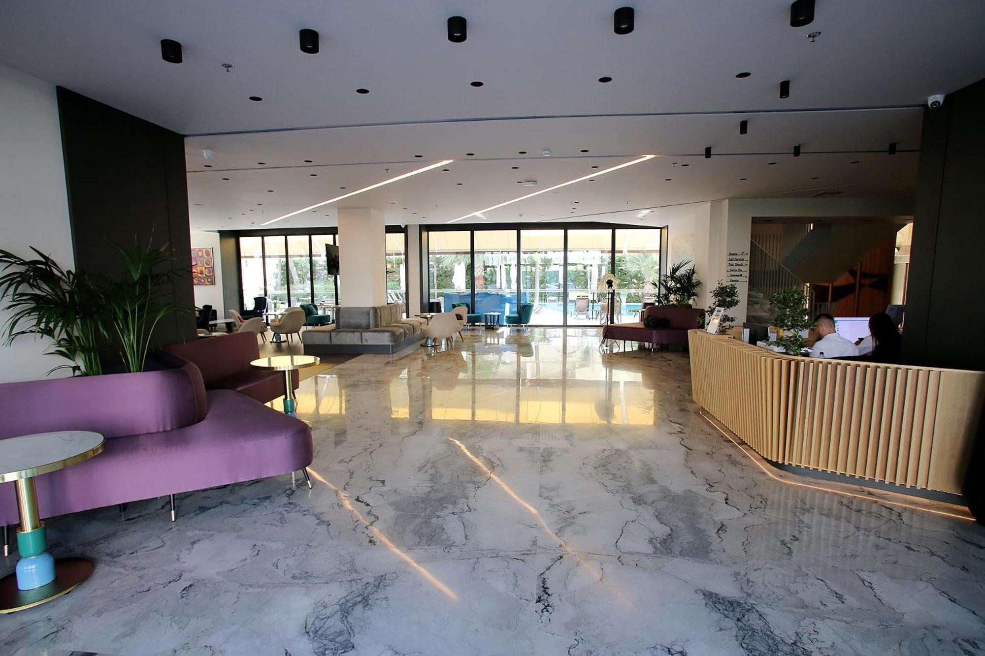 Bay 4* Durrës