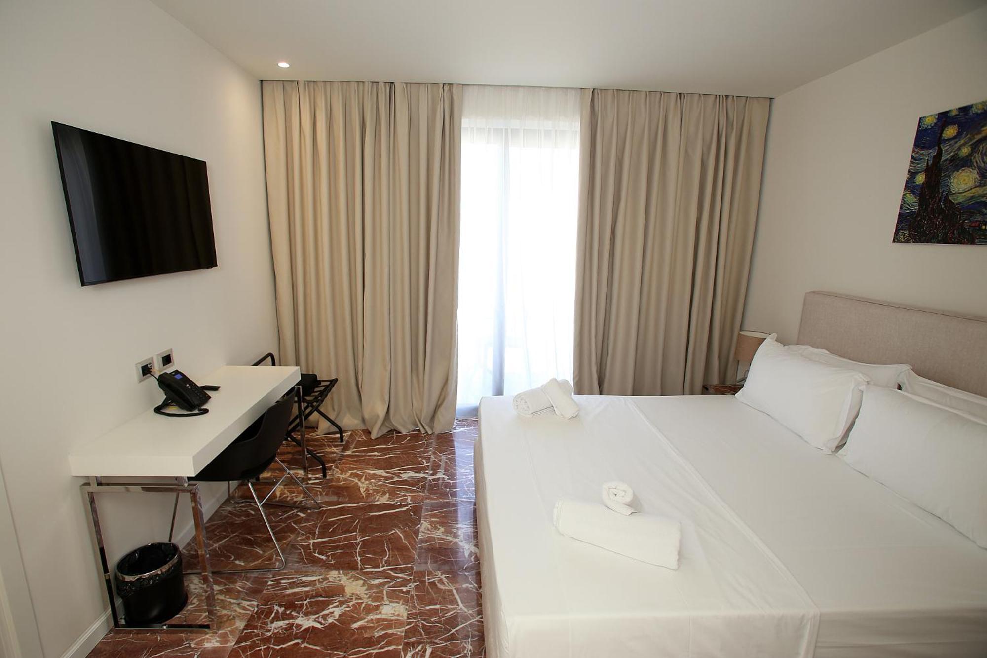 Bay Hotel Durrës